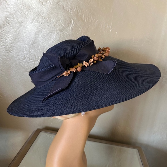 HEAVENLY 1950s\' NAVY WIDE BRIM HAT + BOWS & TAN FABRIC FLOWERS main image 12